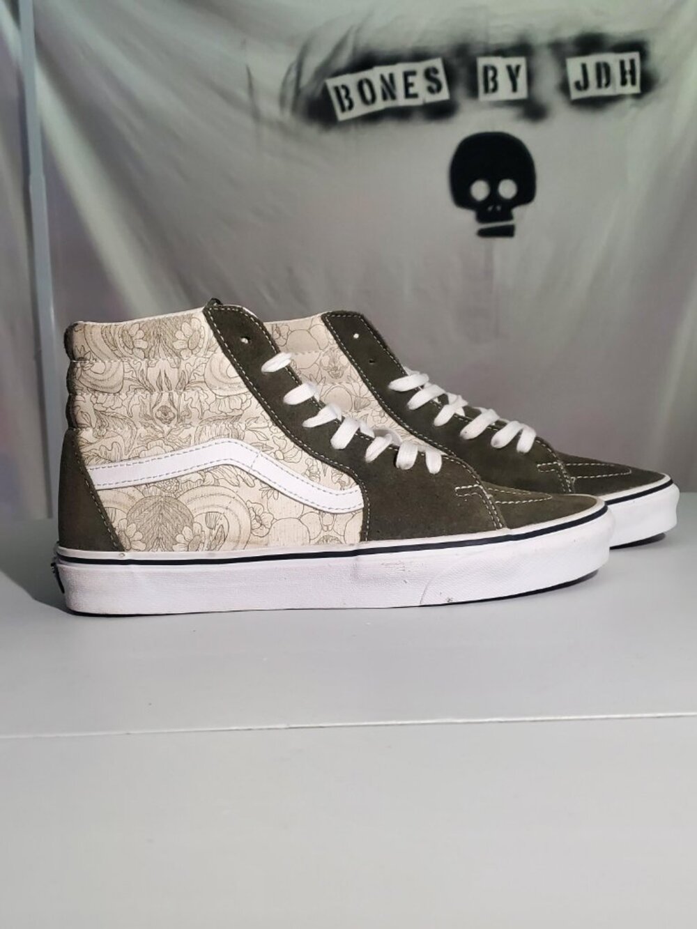 Vans Sk8-Hi Olive Suede/Floral Botanical Sz 9.5mens/11 womens - shipping incl - Picture 3 of 16